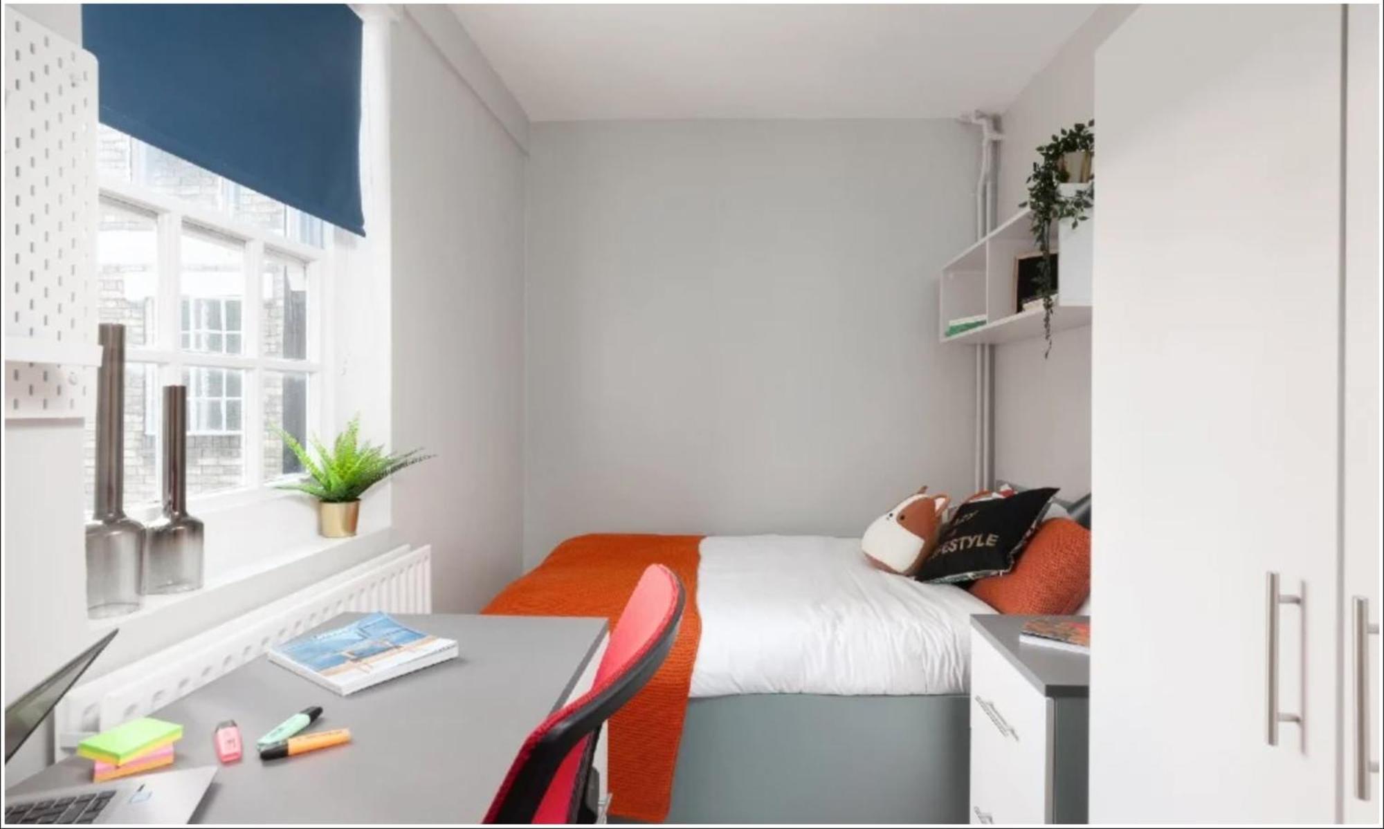 Spacious Room With Shared Facilities London Luaran gambar