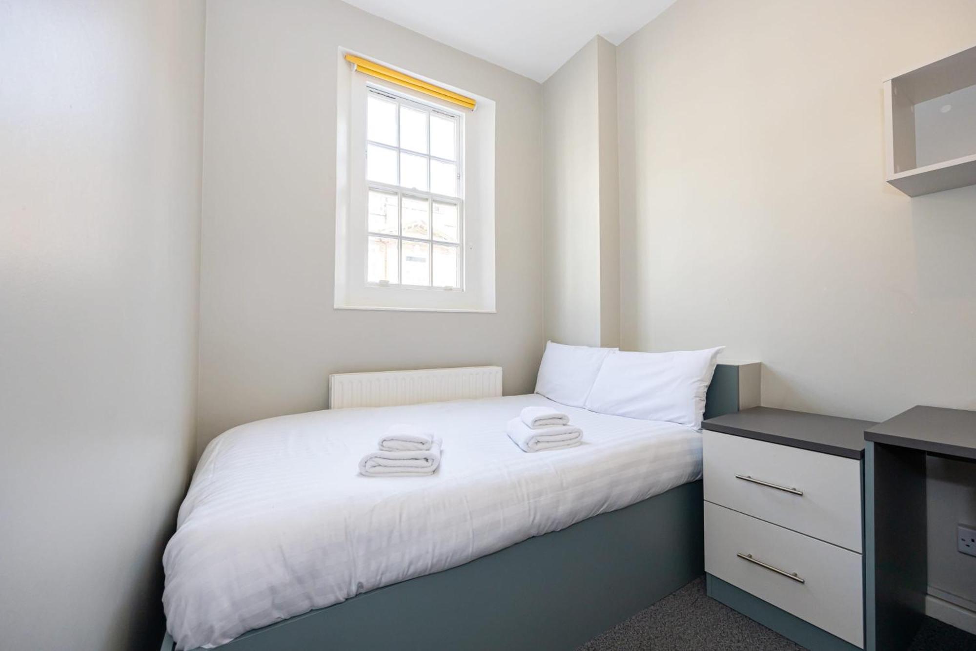 Spacious Room With Shared Facilities London Luaran gambar