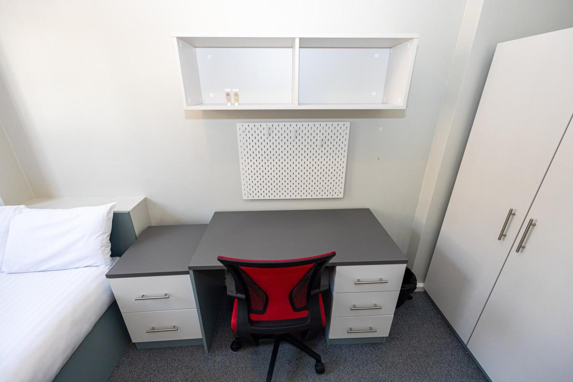 Spacious Room With Shared Facilities London Luaran gambar