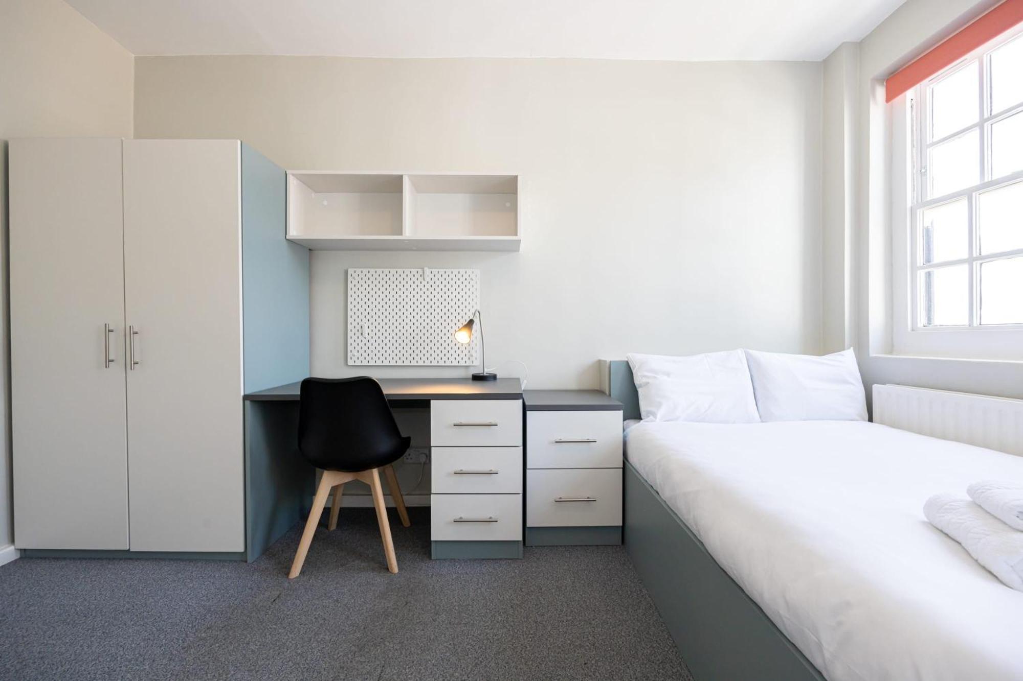 Spacious Room With Shared Facilities London Luaran gambar
